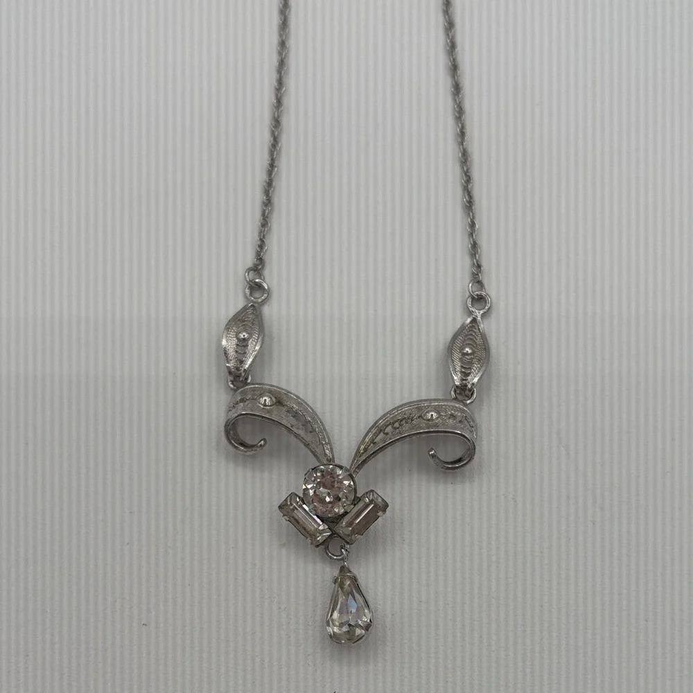 N/A #vintagesterlingsilvernecklace#filigreesilver#sterlingsilvernecklace perfect this
